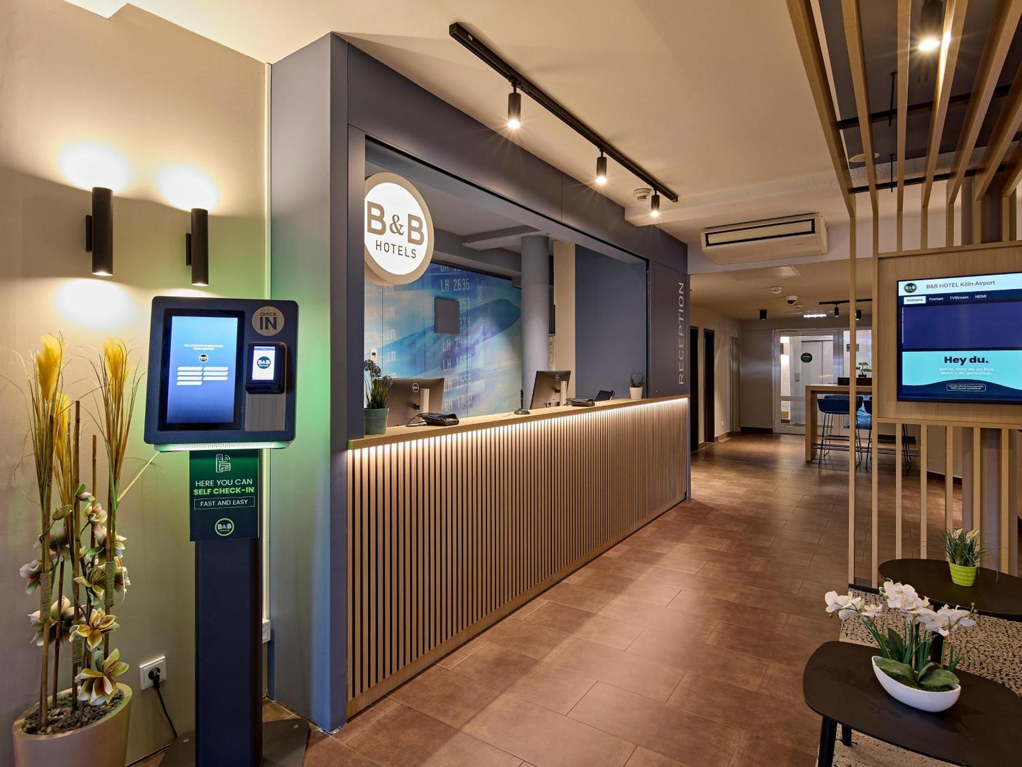 B&B Hotel Koeln-Airport Exterior foto